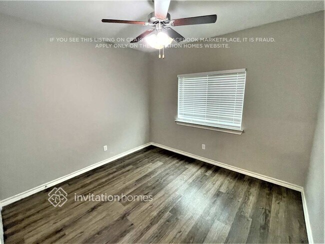 Building Photo - 1944 Melrose St