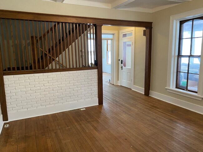 Building Photo - 204 Carroll St