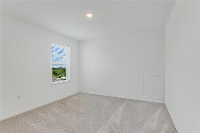 Building Photo - 1733 Lorant Ln