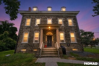 Building Photo - 300 Woodbury Terrace