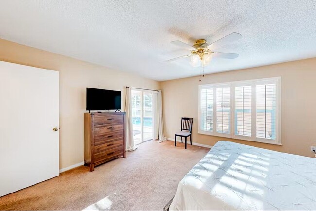 Building Photo - 985 Andrea Ridge Ct