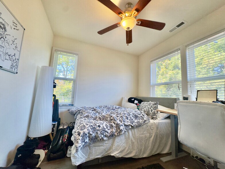 Building Photo - 2211 Haste St