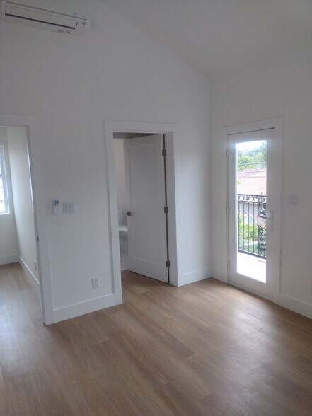 Bedroom1 Balcony Door - 2746 Veteran Ave