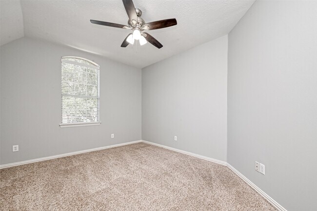 Building Photo - 4907 Mountain Fork