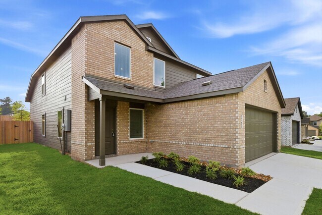 Building Photo - 15219 Abella Dr