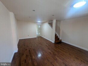 Building Photo - 1624 W Diamond St