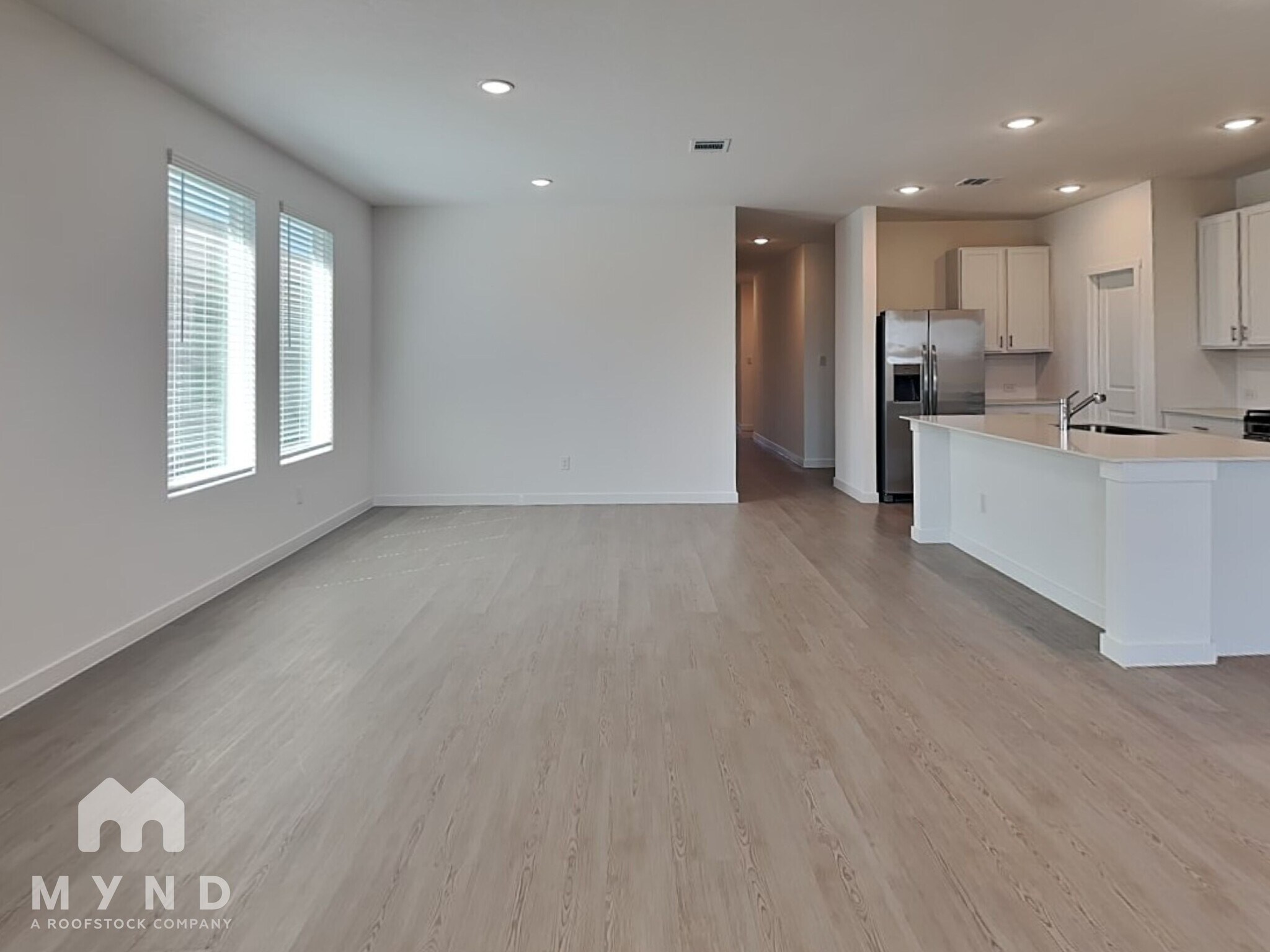 Building Photo - 10554 Ysasmendi Rdg