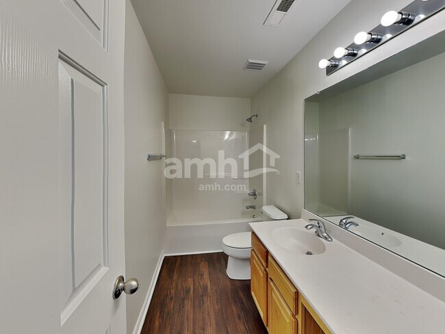 Building Photo - 8836 Driftwood Commons Ct