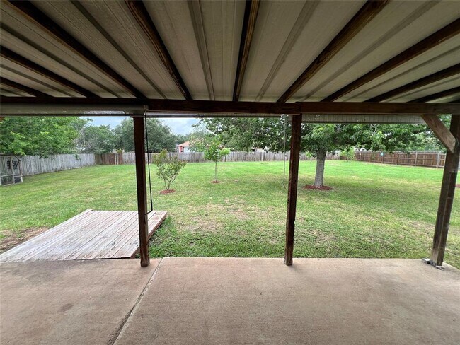 Building Photo - 204 Quail Meadow Dr