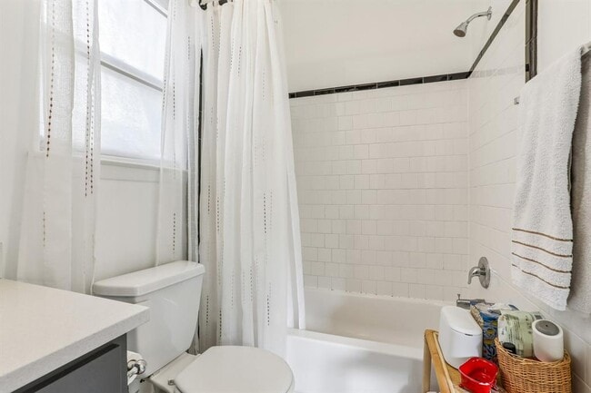 Building Photo - 4519 Avenue H