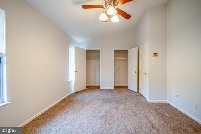 Building Photo - 8501 Blue Bird Woods Ct