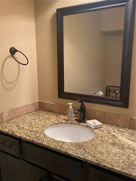 Building Photo - 1299 N Sicily Ln