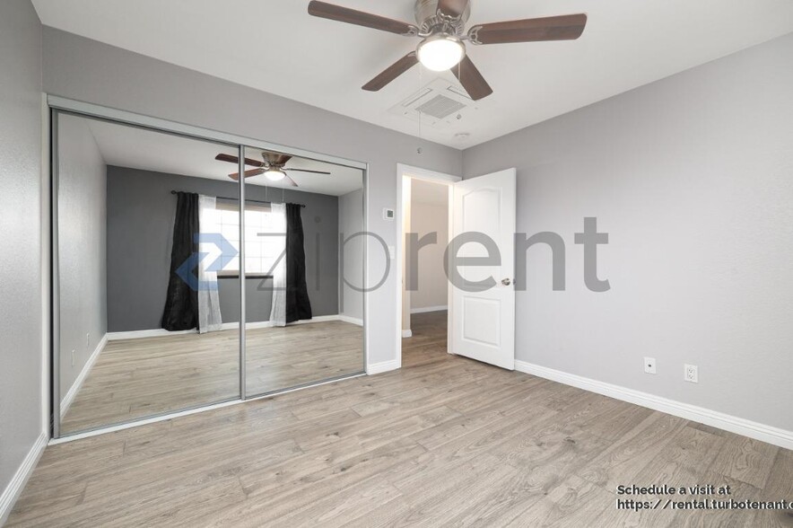 Building Photo - 4244 Cherokee Ave