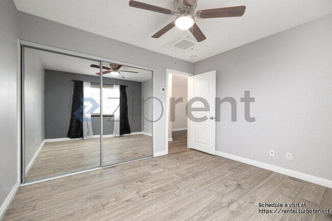 Building Photo - 4244 Cherokee Ave