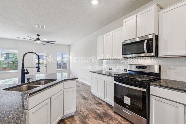 Building Photo - 4712 Paluxy Trl