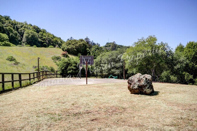 Building Photo - 4626 Bennett View Dr