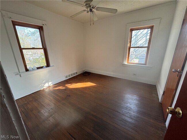 Building Photo - 1355 West Blvd