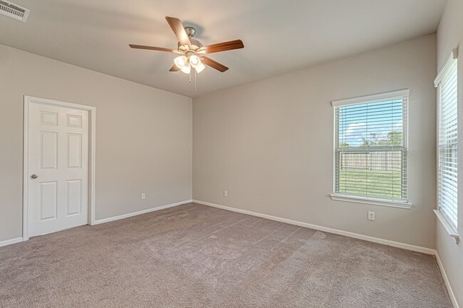 Building Photo - 10314 Birch Peak Dr
