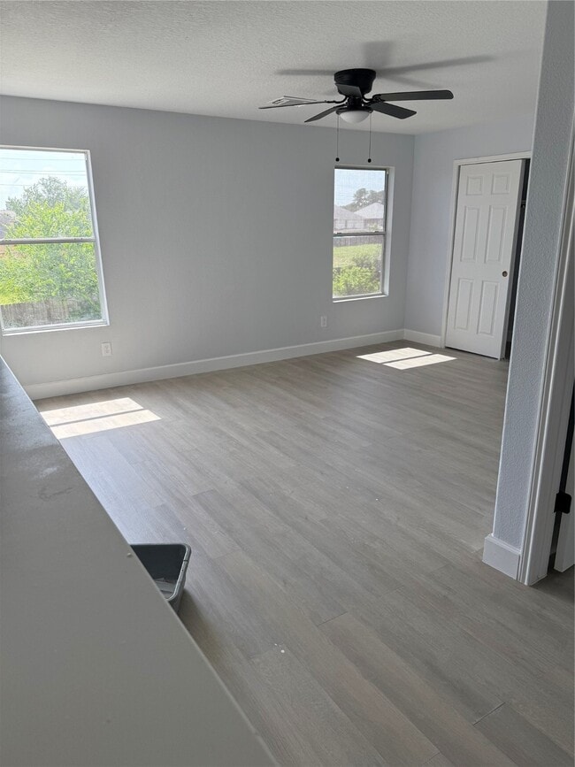 Building Photo - 12103 Landsdown Ridge Way