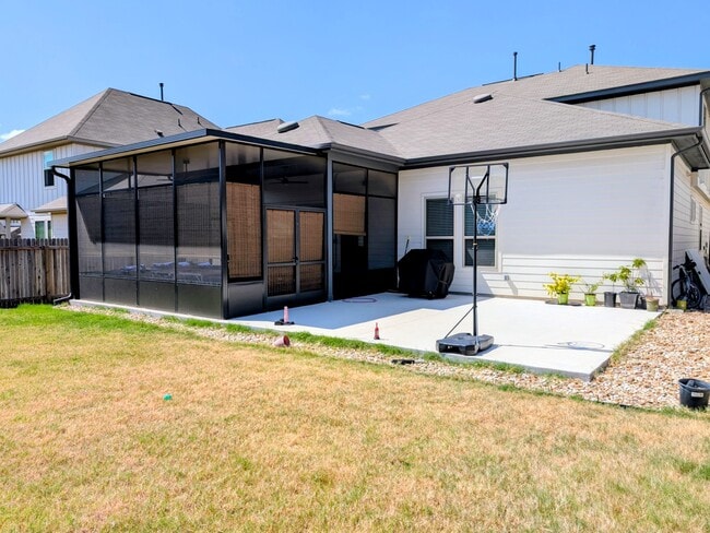 Building Photo - 517 Arrowhead Vine St