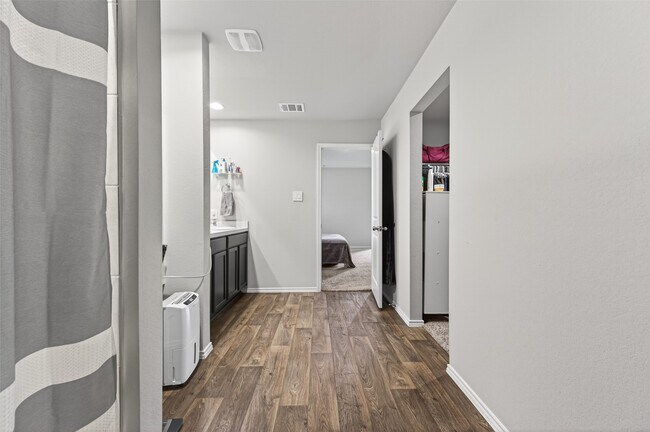 Building Photo - 14739 Blackbrush Mnr