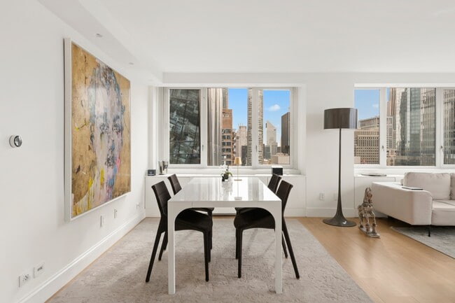 Building Photo - 322 W 57th St