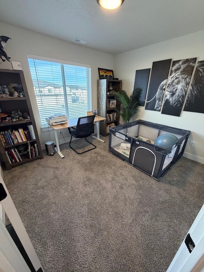 Building Photo - 1162 N 550 W