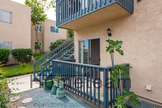 Building Photo - 2 BR/ 2 BA  862 SQFT Spring Valley Condo
