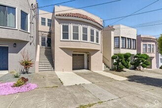 Building Photo - 2314 26th Ave