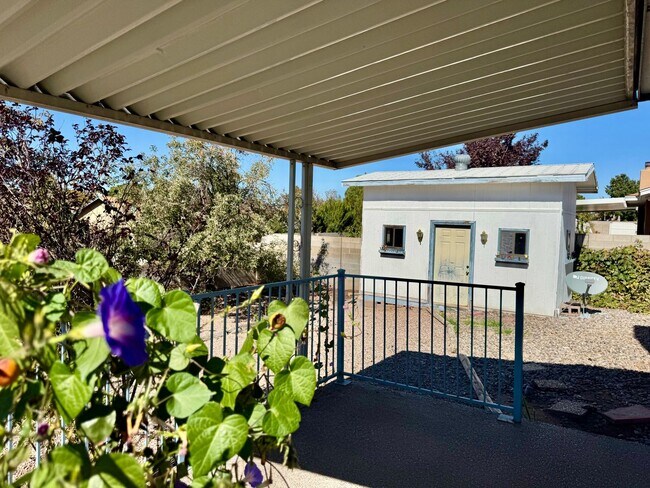 Building Photo - Bear Canyon Home