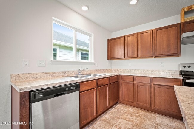 Building Photo - 12850 Buckhorn Ln