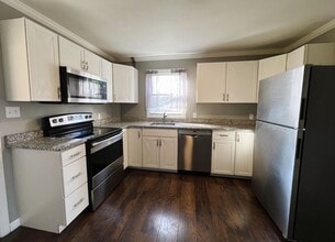 Building Photo - Single Family Home Available -  Lenox, MA