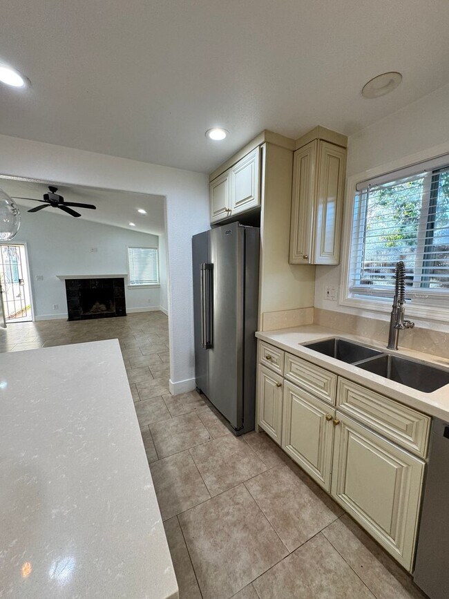 Building Photo - 3/2 home