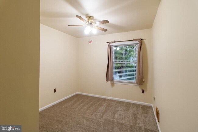 Building Photo - 3935 Wintergreen Pl