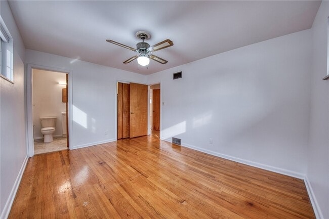 Building Photo - 5523 Rippey Pl