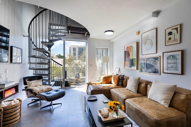 Building Photo - 3339 Virginia St