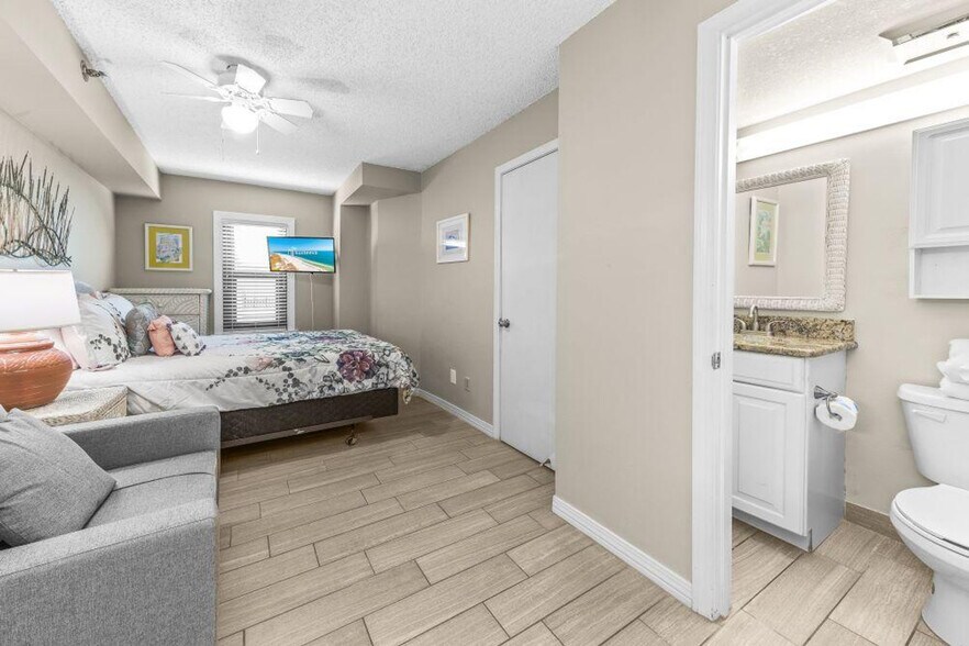Building Photo - 23094 Perdido Beach Blvd