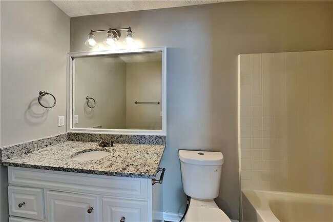Building Photo - 112 Silver Fox Trail