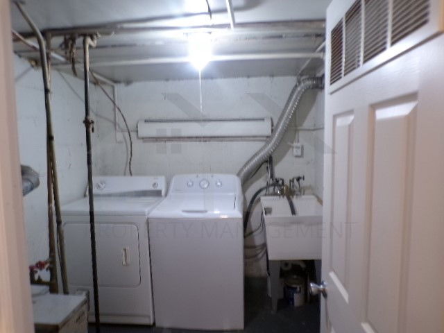 Building Photo - 147 Huronview Ct