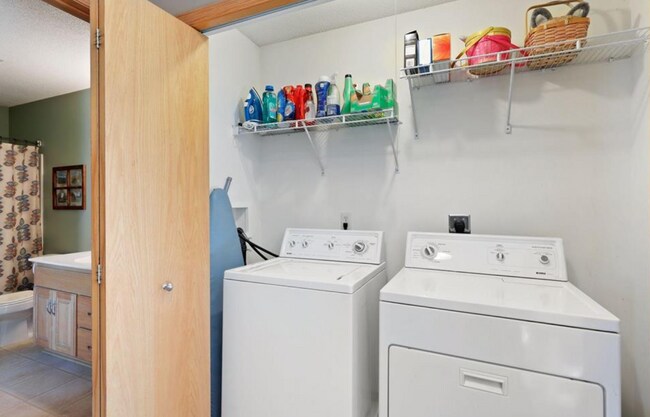 Building Photo - 8428 Yukon Cir N