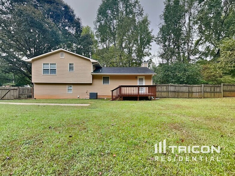 Building Photo - 175 Freestone Dr