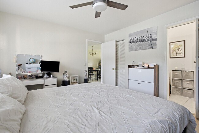 Building Photo - 2800 Fiore Way
