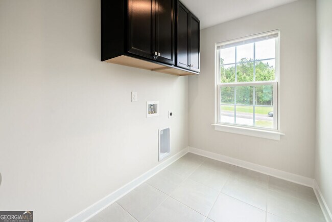 Building Photo - 105 Arborvale Dr