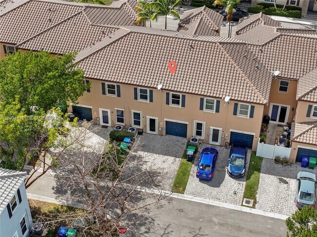 Building Photo - 16958 SW 92nd St
