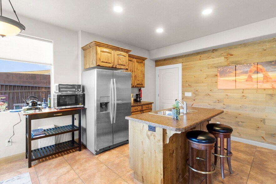 Building Photo - 509 N Creek Ridge Cir