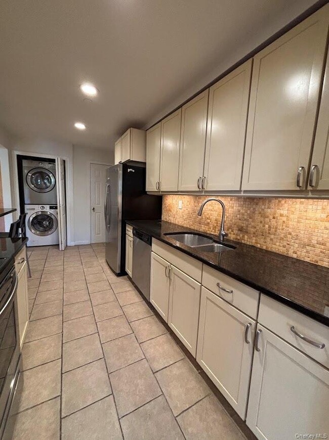 Building Photo - 508 Central Park Ave