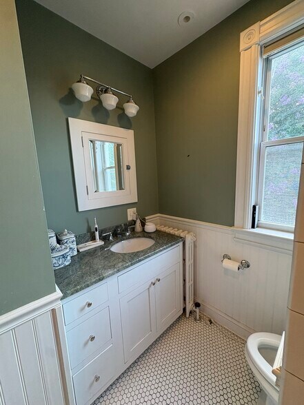 Building Photo - 2031 Flagler Pl NW