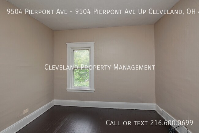 Building Photo - Charming Cleveland Duplex