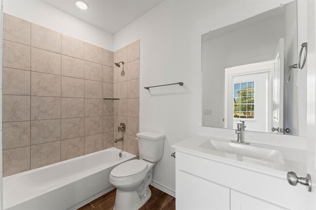 Building Photo - 14377 Cedar Shadow Dr