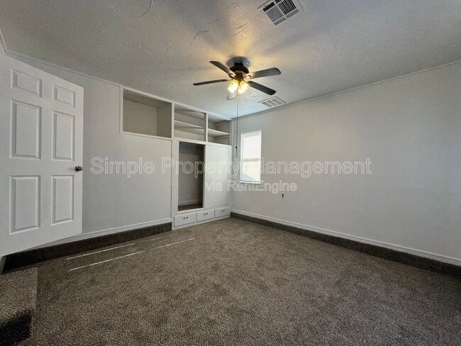 Building Photo - 1108 W Apache St